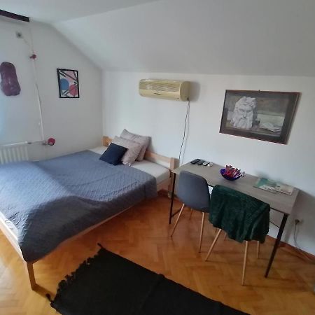 Mansarda Kraljevo Apartment Exterior foto